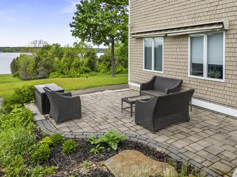 5 Seymour Road Harpswell ME 04066