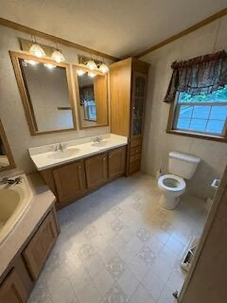 14 Whittum Drive Lebanon ME 04027