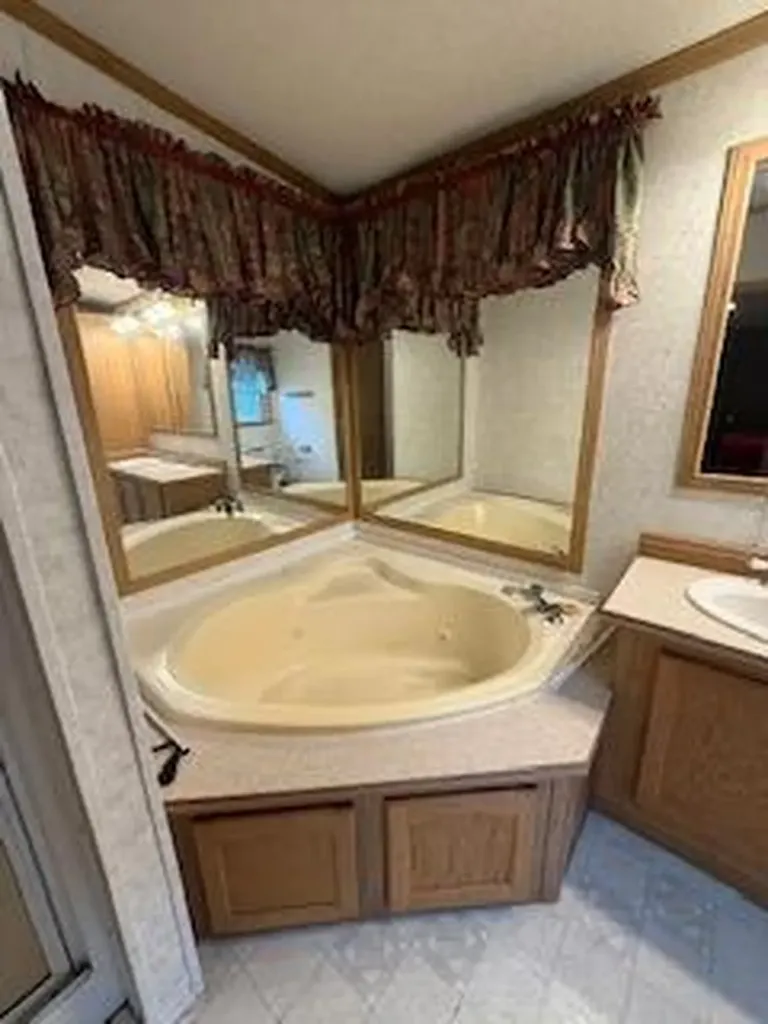 14 Whittum Drive Lebanon ME 04027