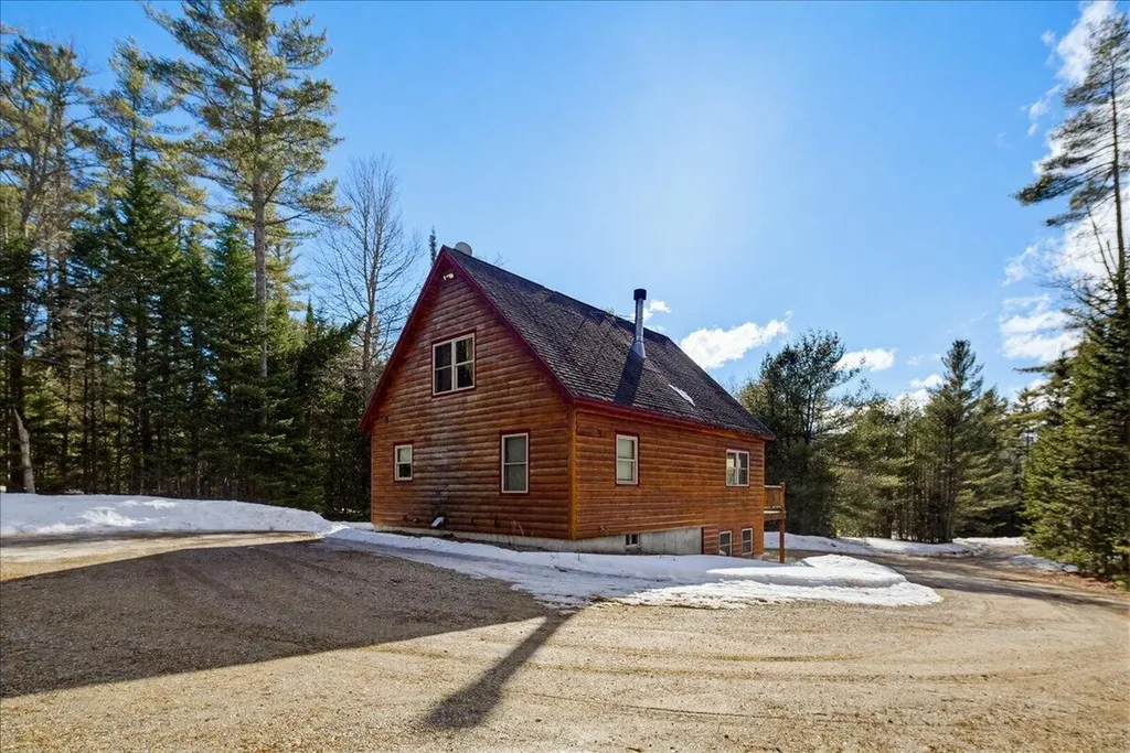 23 Countryside Lane Bethel ME 04217