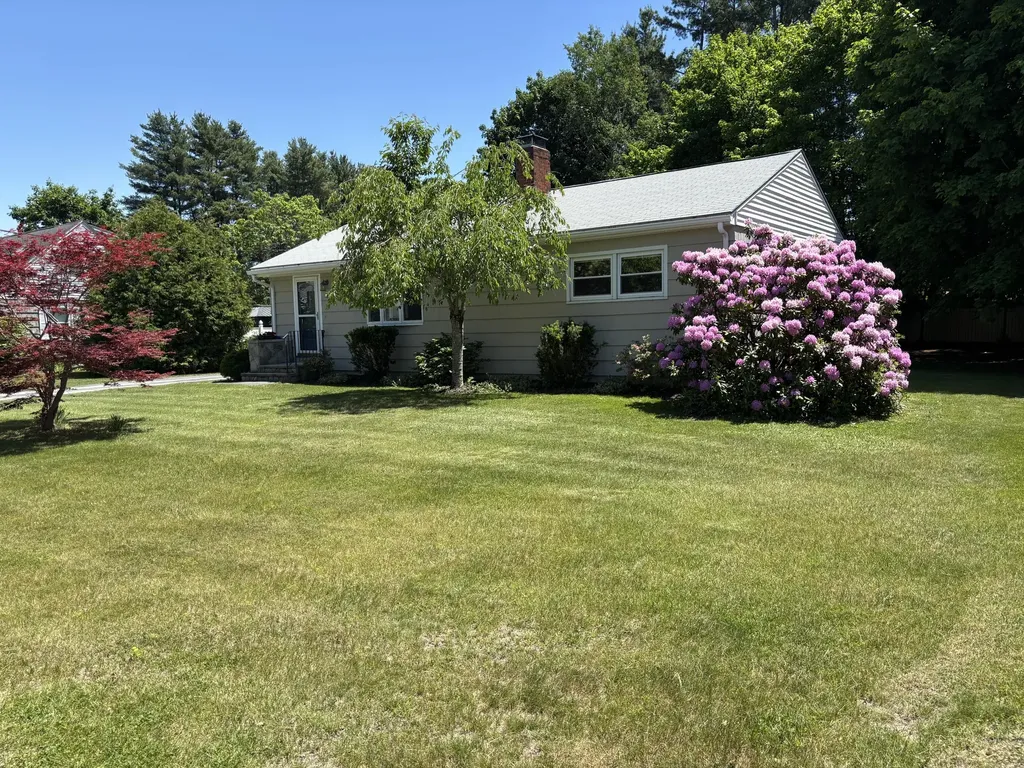 15 Woodland Road Westbrook ME 04092