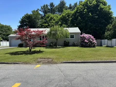 15 Woodland Road Westbrook ME 04092