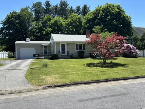 15 Woodland Road Westbrook ME 04092