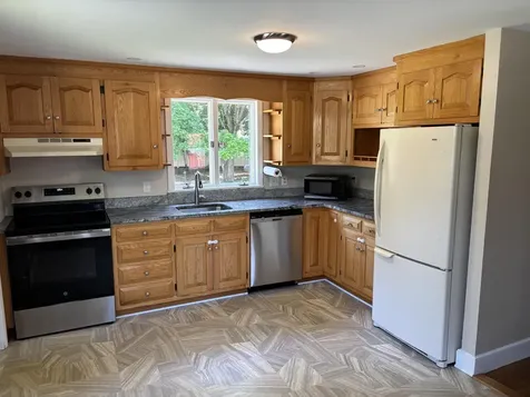 15 Woodland Road Westbrook ME 04092