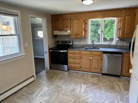 15 Woodland Road Westbrook ME 04092