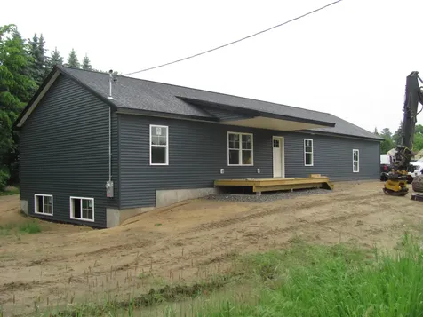 19 Thurlow Drive Oxford ME 04270