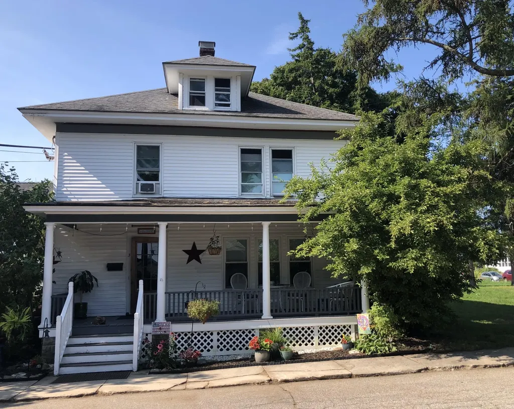 3 Grant Avenue Sanford ME 04073