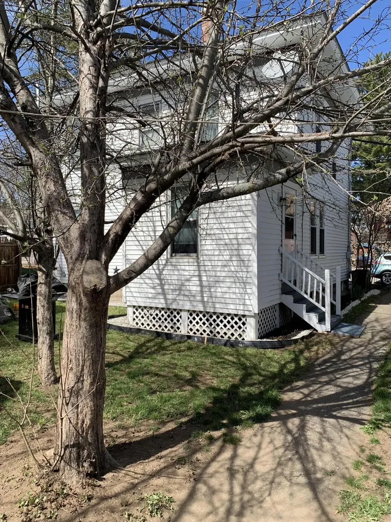 3 Grant Avenue Sanford ME 04073