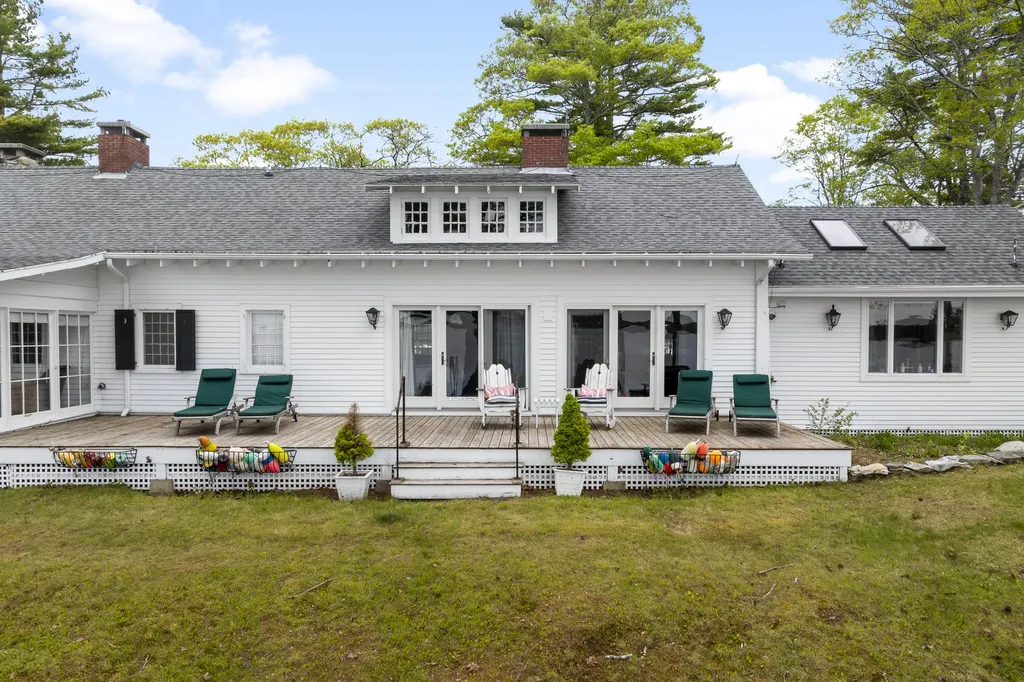 16 Bremen Long Island Bremen ME 04551