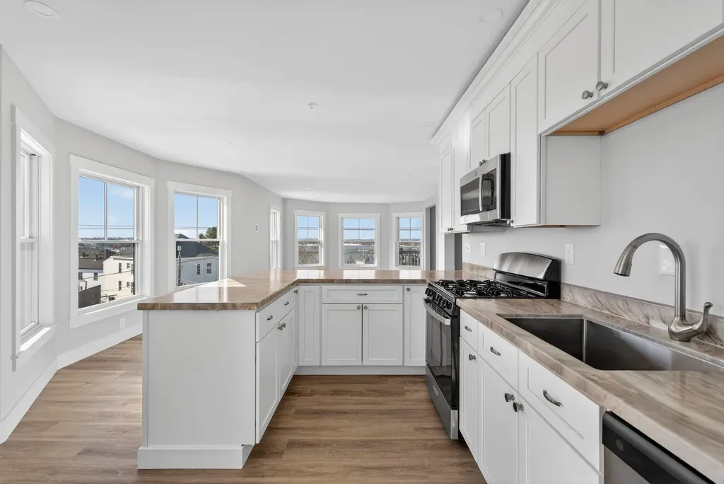 106 Cumberland Avenue Portland ME 04101