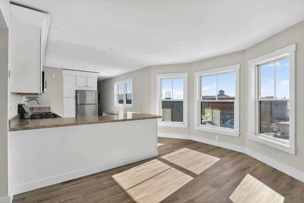 106 Cumberland Avenue Portland ME 04101
