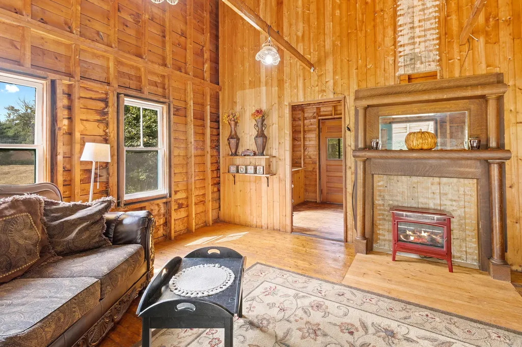 207 Pleasant Point Road Cushing ME 04563