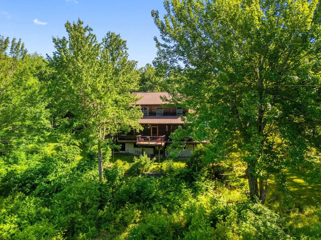 31 Hallbrook Way Ellsworth ME 04605