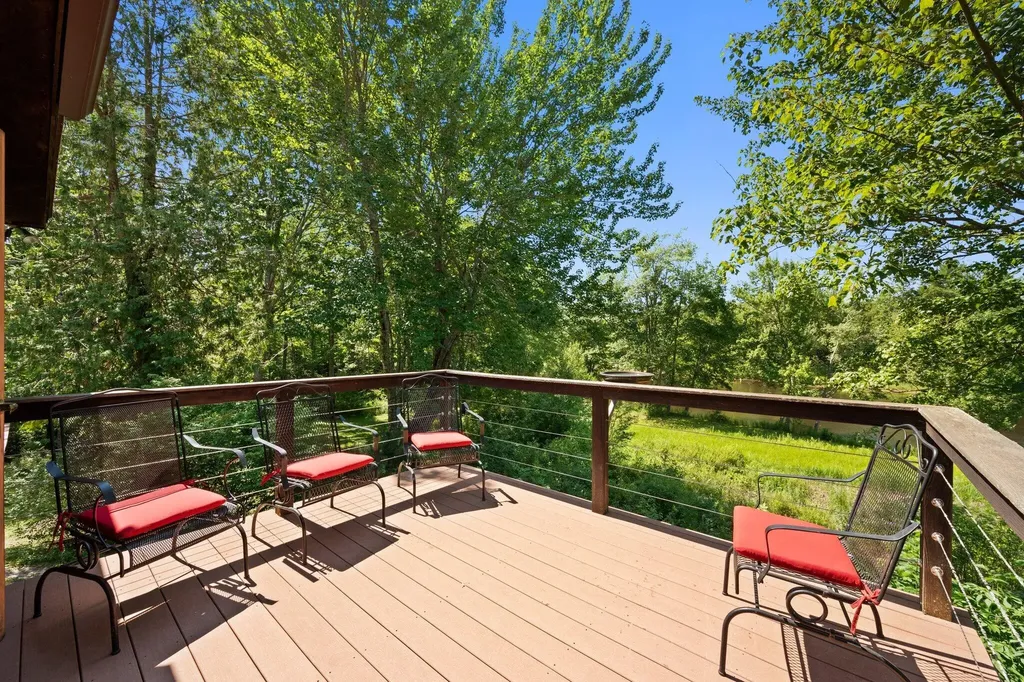 31 Hallbrook Way Ellsworth ME 04605