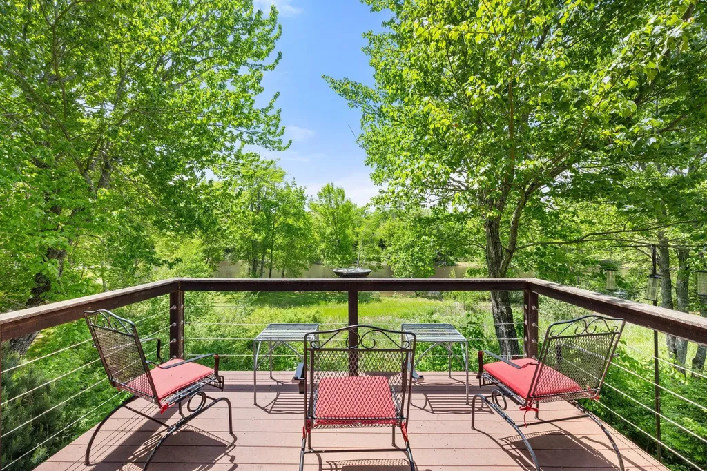 31 Hallbrook Way Ellsworth ME 04605