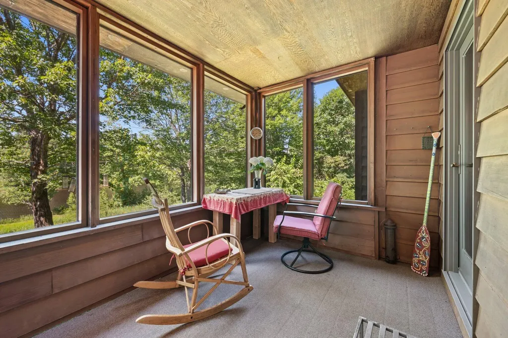 31 Hallbrook Way Ellsworth ME 04605