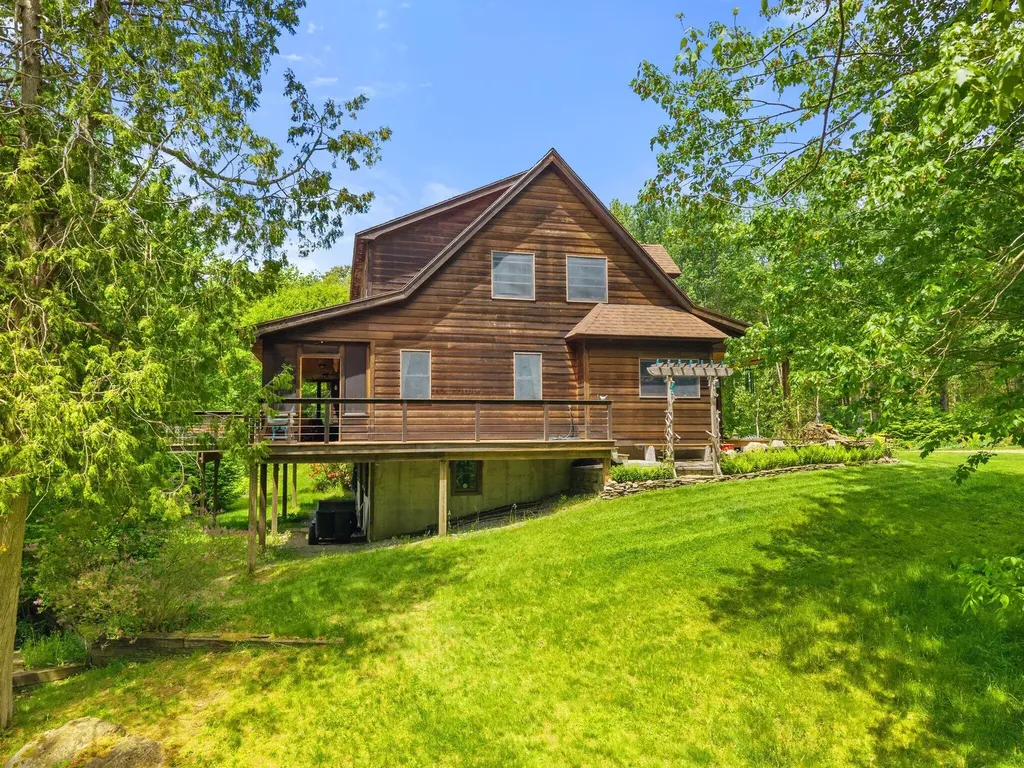31 Hallbrook Way Ellsworth ME 04605