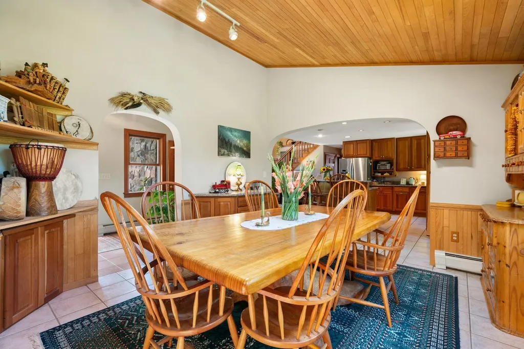 31 Hallbrook Way Ellsworth ME 04605