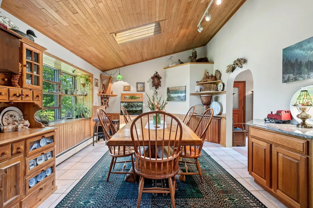 31 Hallbrook Way Ellsworth ME 04605
