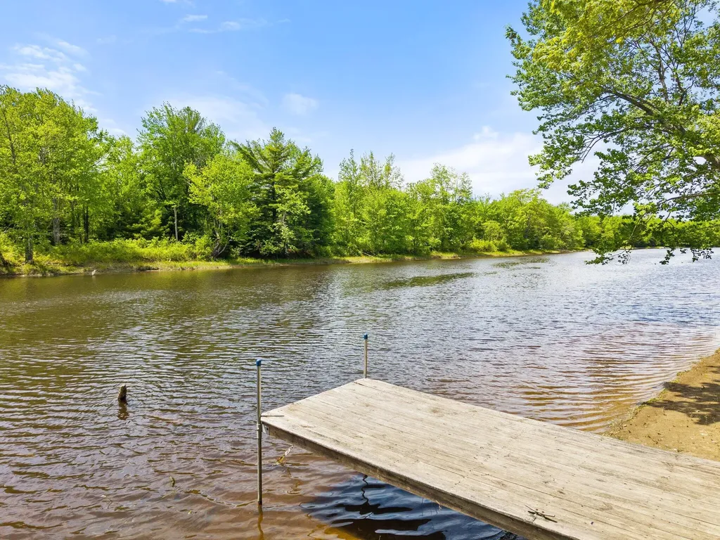31 Hallbrook Way Ellsworth ME 04605
