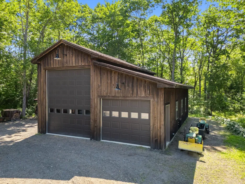 31 Hallbrook Way Ellsworth ME 04605