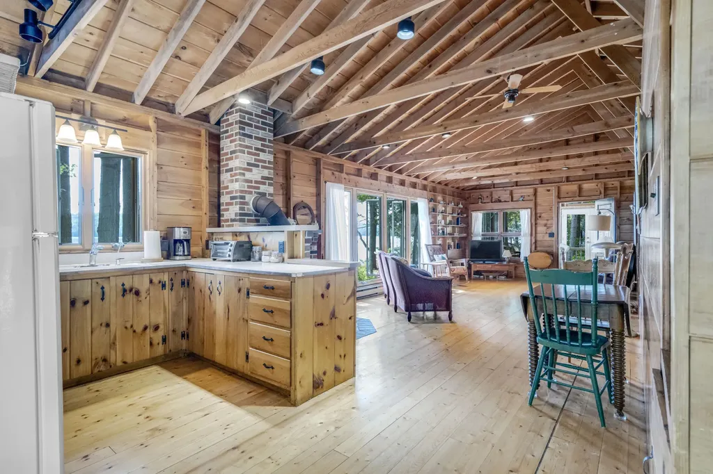 66 York Lane Rome ME 04963