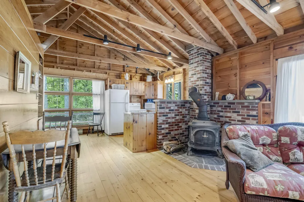 66 York Lane Rome ME 04963