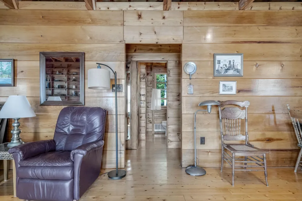66 York Lane Rome ME 04963