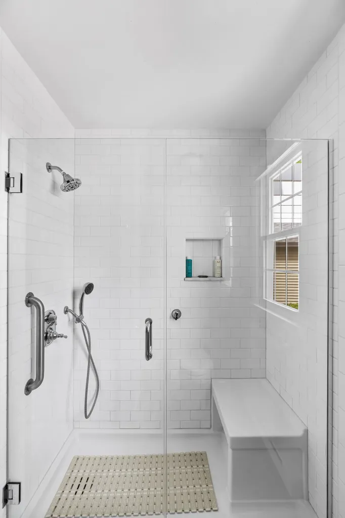 1486 Washington Street Bath ME 04530