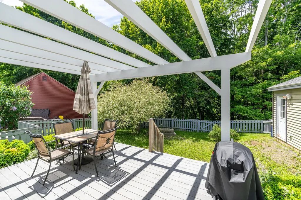 1486 Washington Street Bath ME 04530