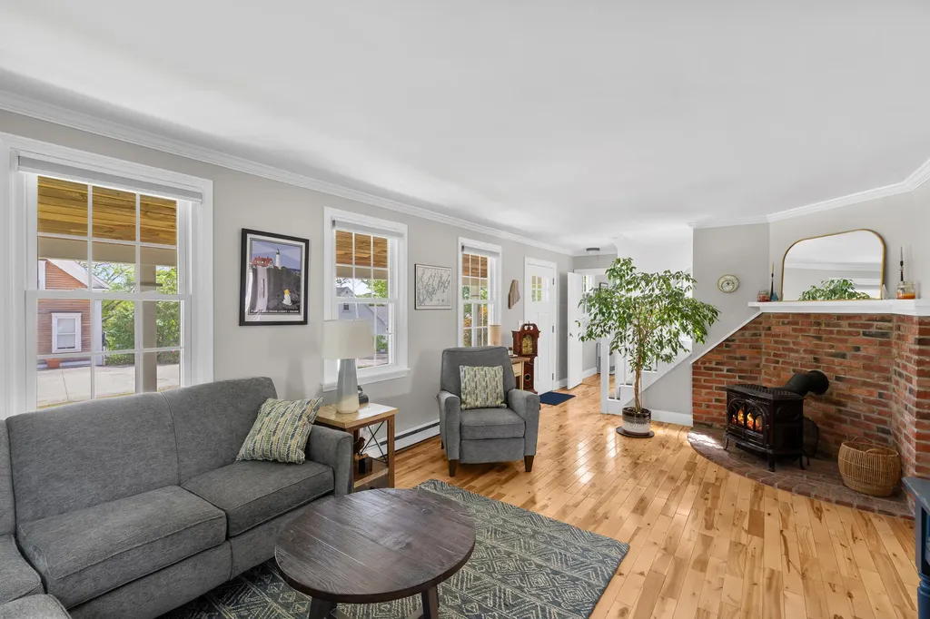 1486 Washington Street Bath ME 04530