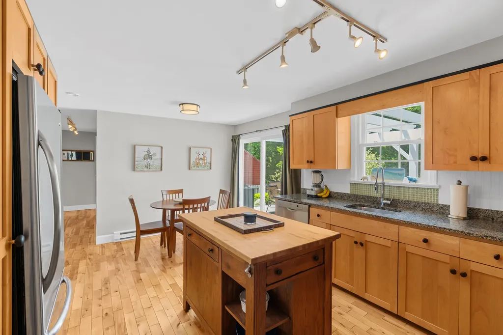 1486 Washington Street Bath ME 04530