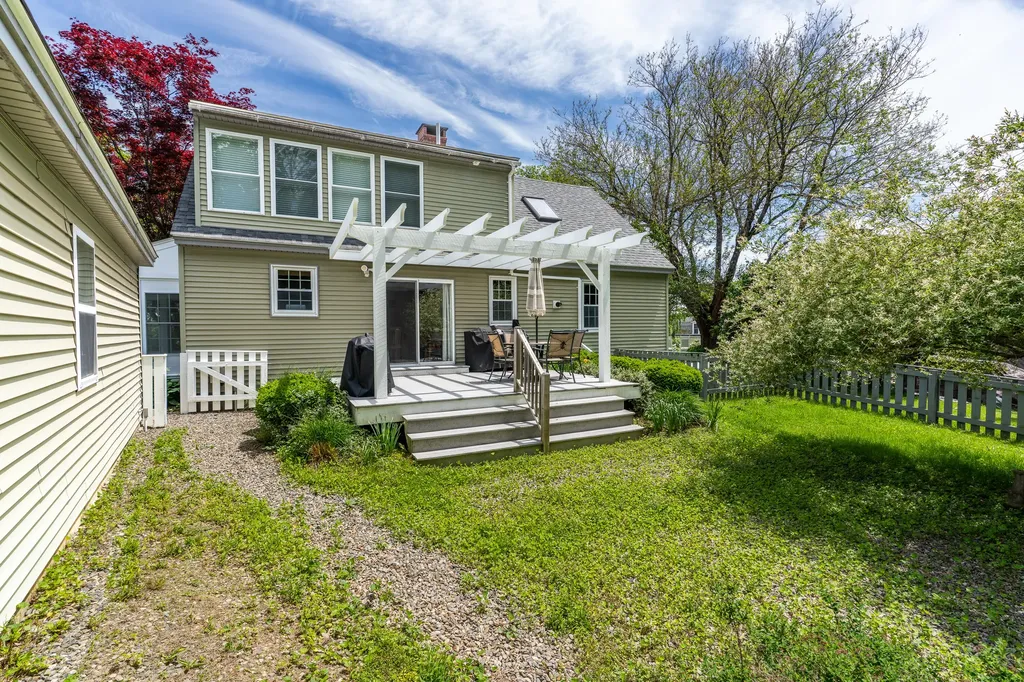 1486 Washington Street Bath ME 04530