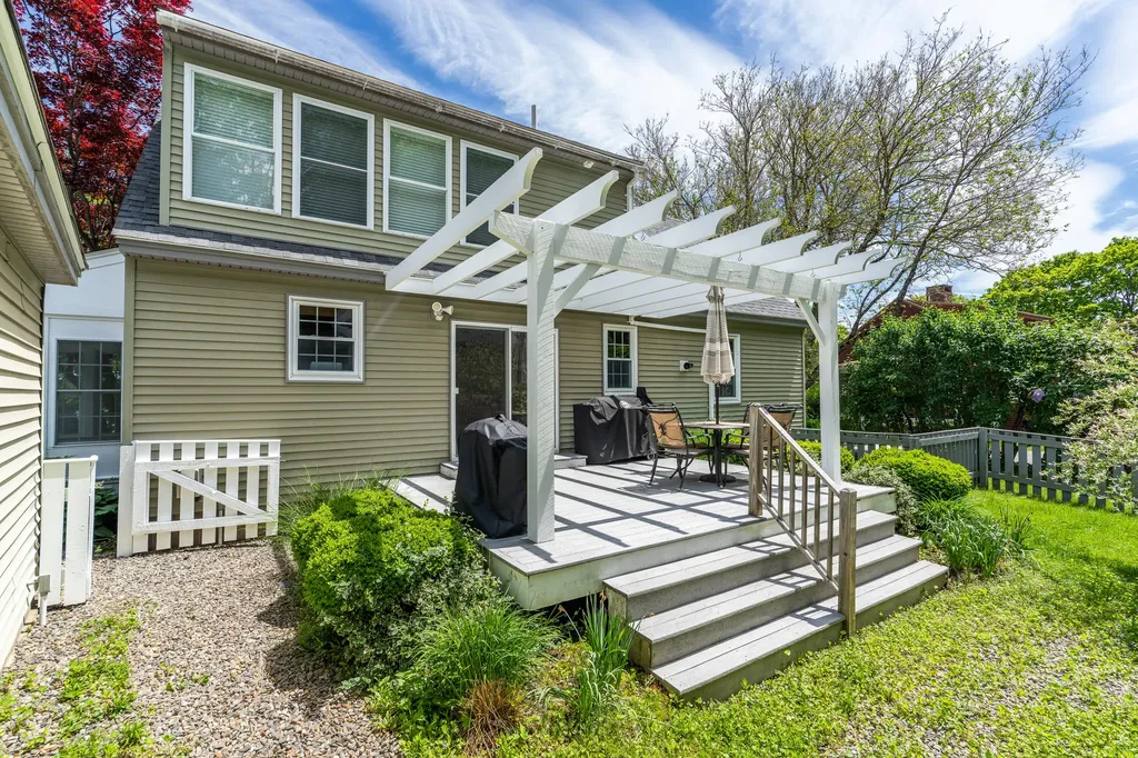 1486 Washington Street Bath ME 04530