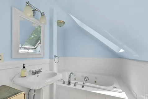 1486 Washington Street Bath ME 04530