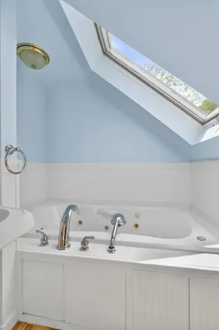 1486 Washington Street Bath ME 04530