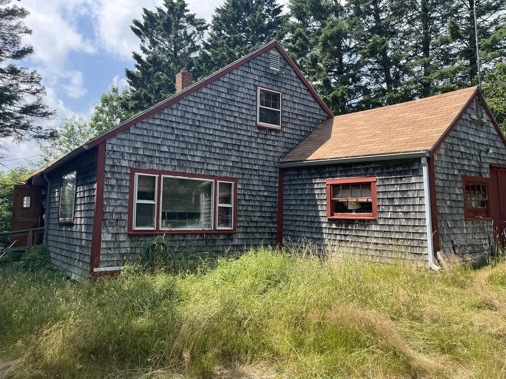 288 Marshville Road Harrington ME 04643
