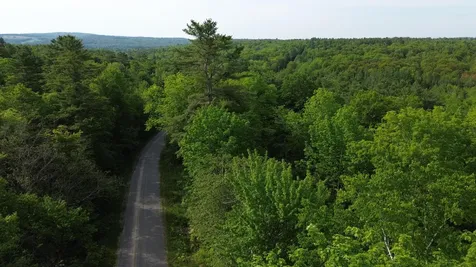 M5L13 Clark Road Prospect ME 04981