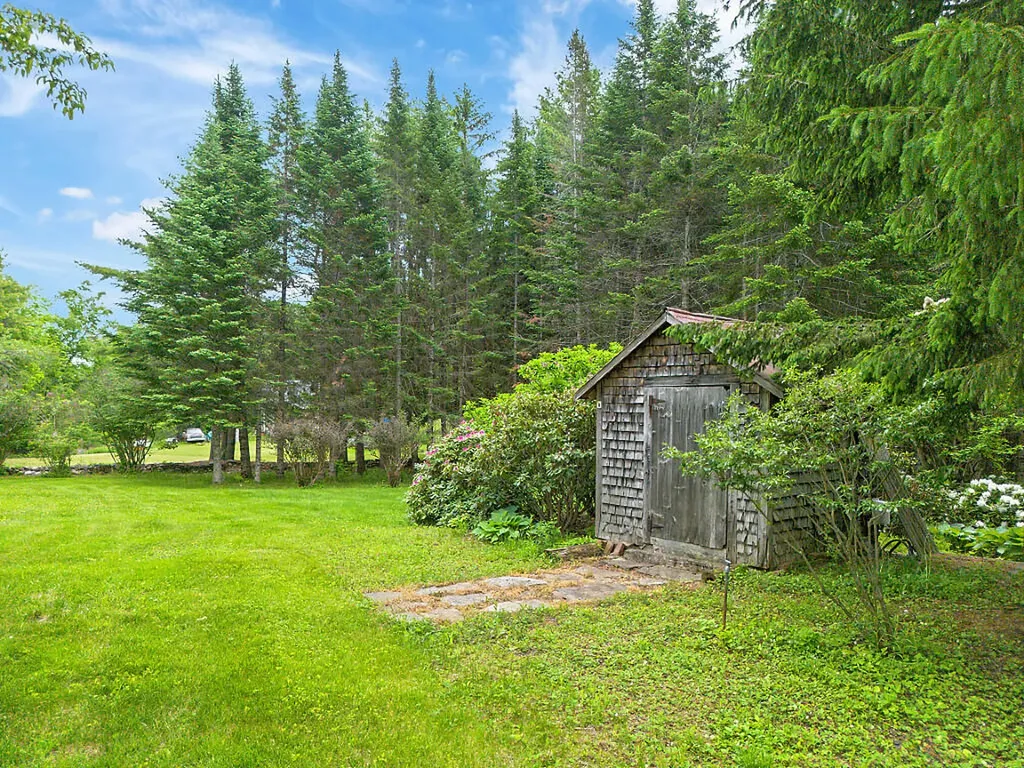 48 Pine Knoll Road Winthrop ME 04364
