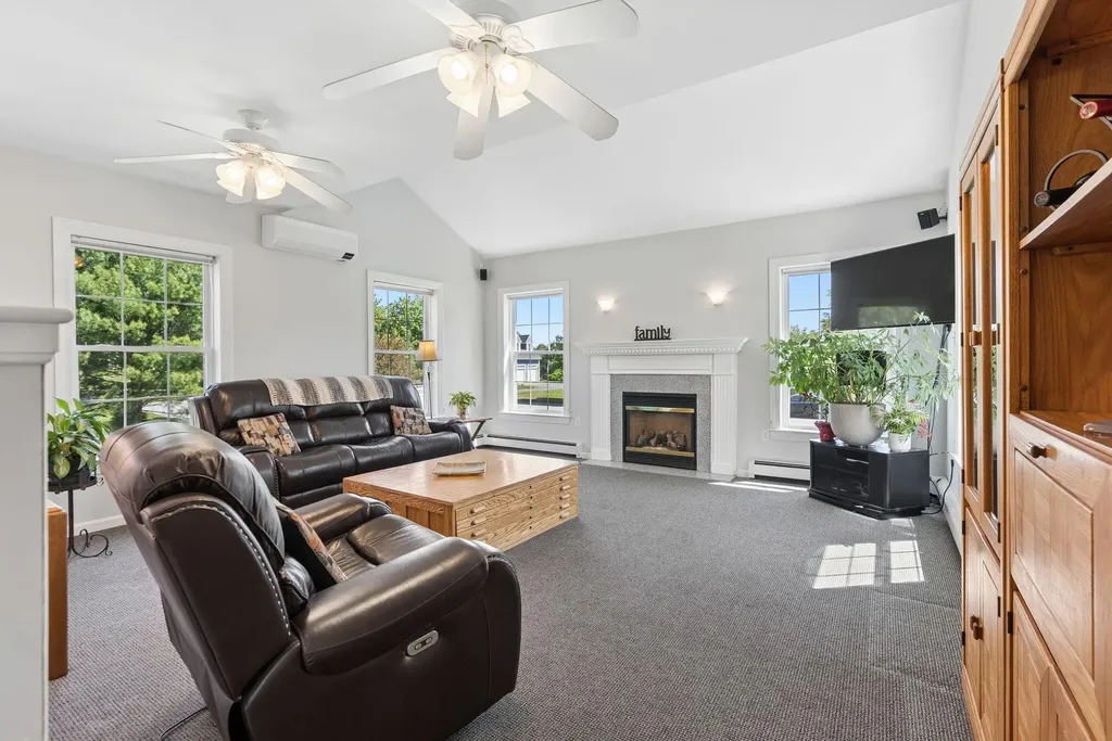 19 Fowler Farm Road Scarborough ME 04074