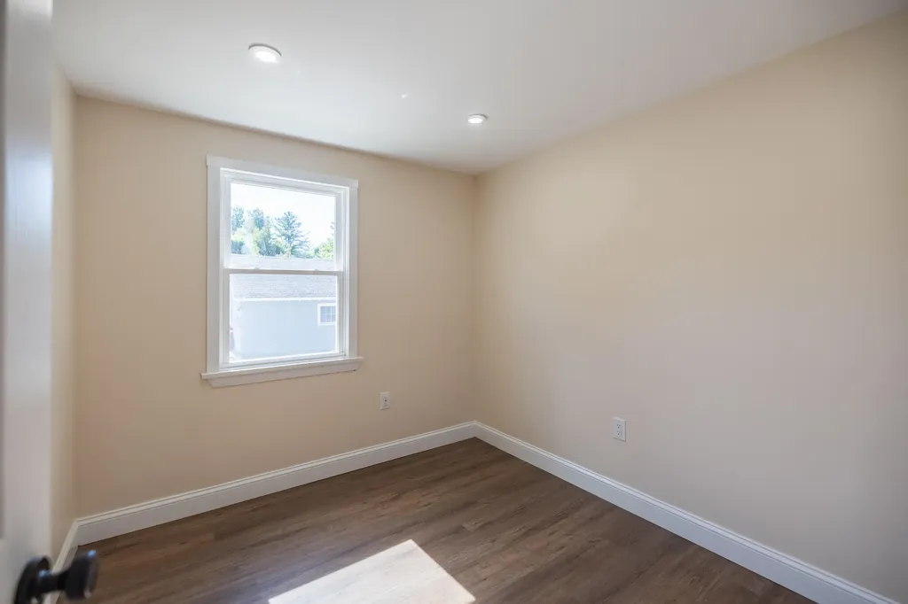 863 Minot Avenue Auburn ME 04210
