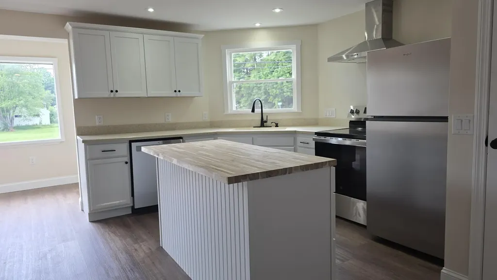 863 Minot Avenue Auburn ME 04210