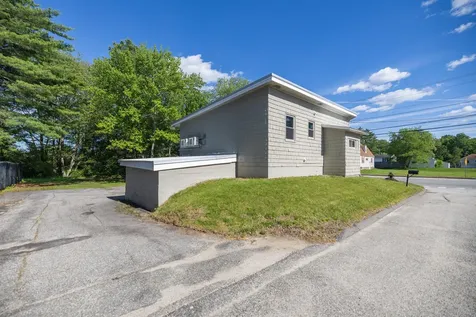 863 Minot Avenue Auburn ME 04210
