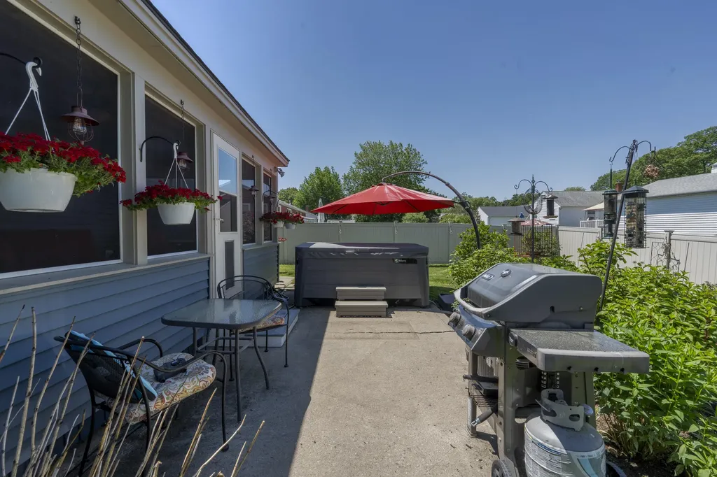 31 Samuel Road Portland ME 04103