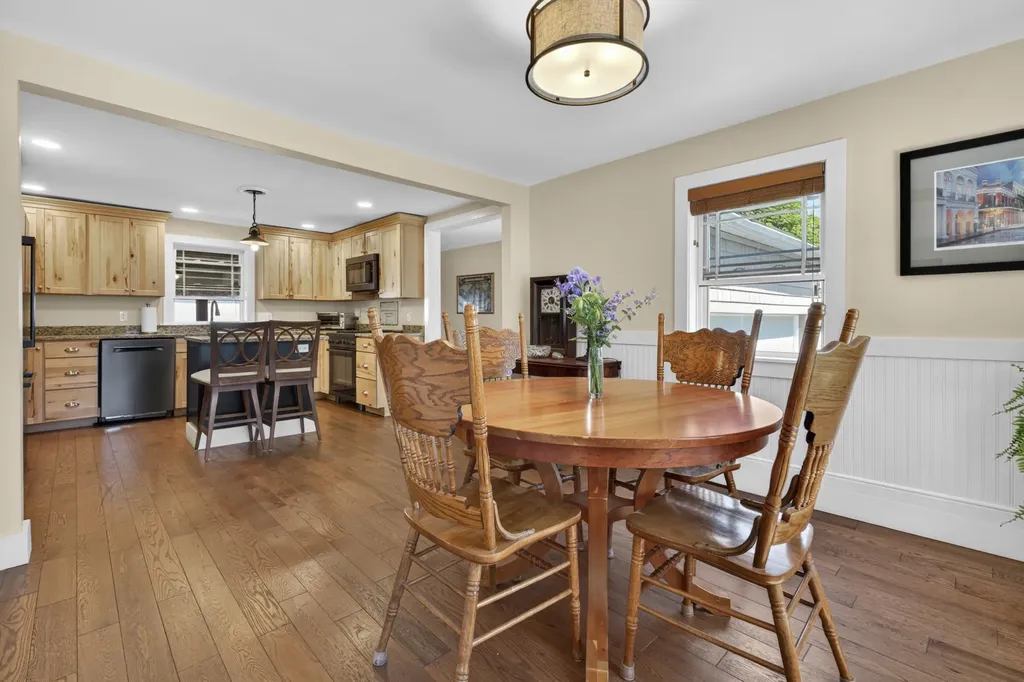 31 Samuel Road Portland ME 04103