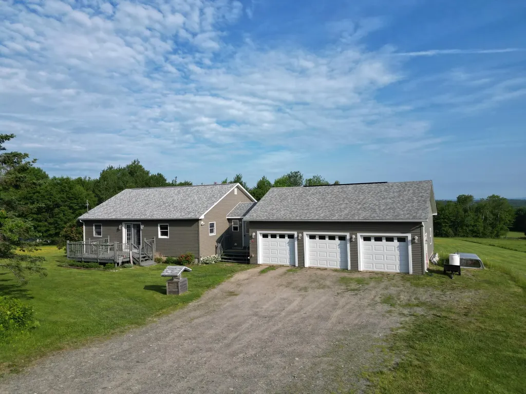 303 Phinney Farm Road Lincoln ME 04457