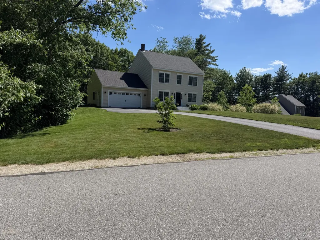 21 Eagles Nest Road Gray ME 04039