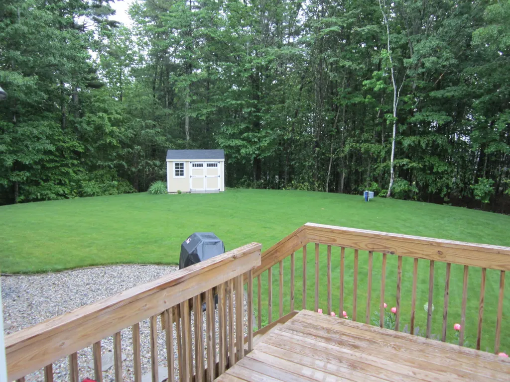 21 Eagles Nest Road Gray ME 04039