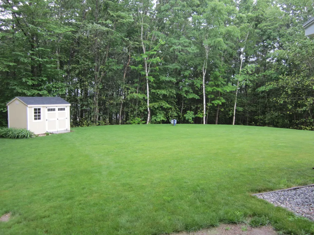 21 Eagles Nest Road Gray ME 04039