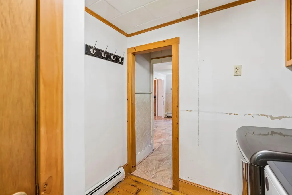 155 Spring Street Gardiner ME 04345